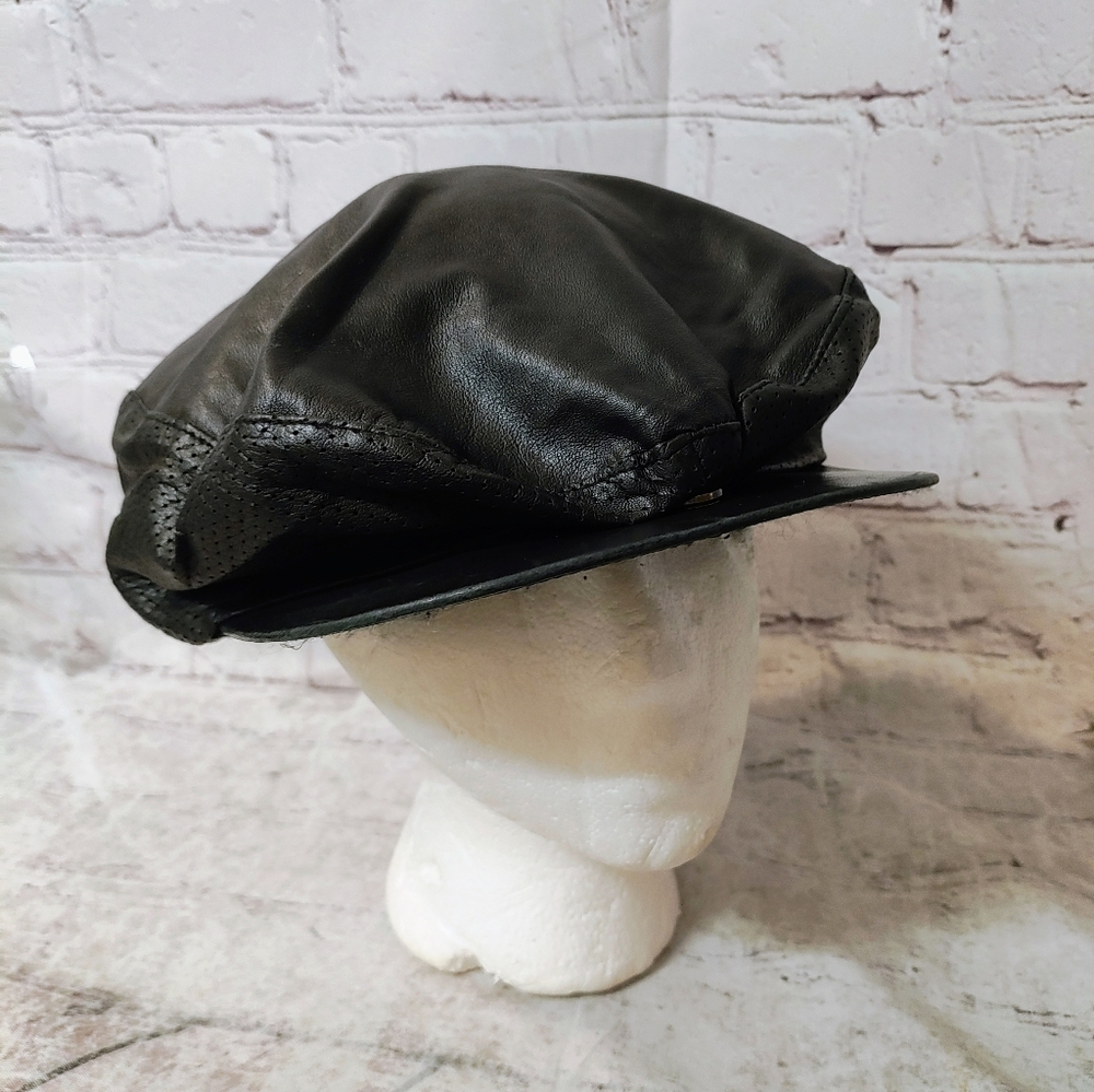 Lake of The Isles Black Leather Newsboy Hat XL Vintage